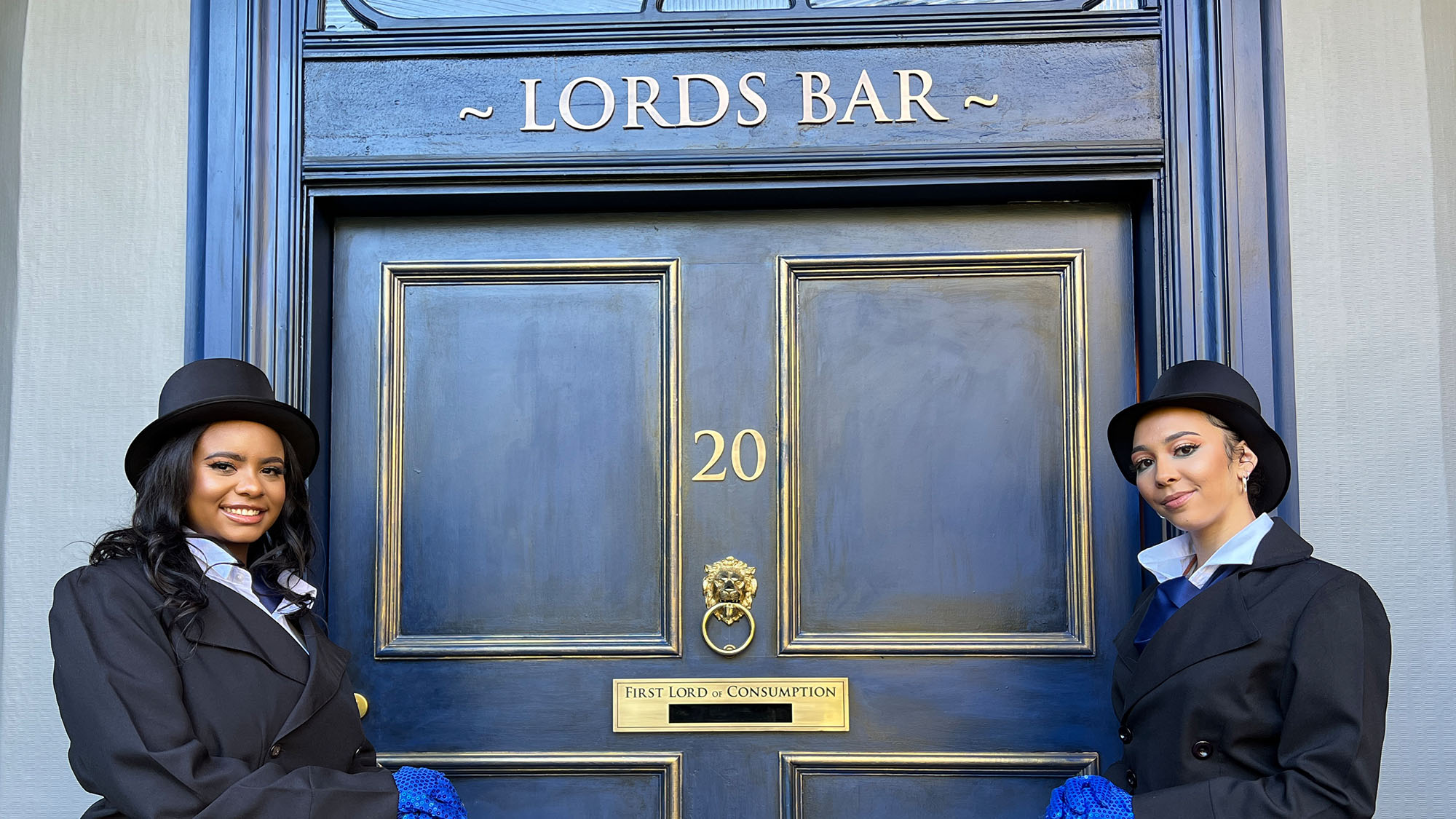 Lords Bar